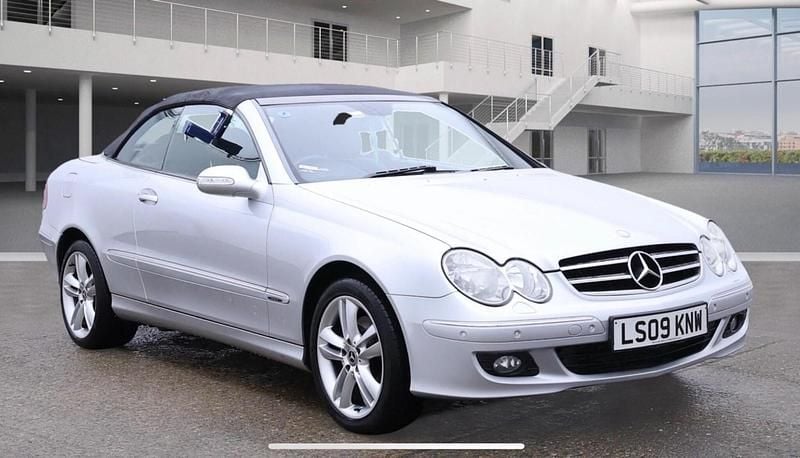 Silver Used 2009 Mercedes CLK200 Avantgarde Cabriolet | £3,800 (A bit pricey) - Image 1/4