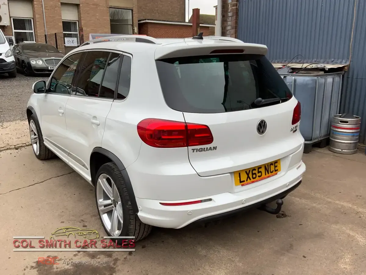Used VW Tiguan R-line 150 HP (110 kW) 2015 White SUV