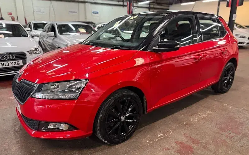 Used Skoda Fabia Colour Edition 60 HP (44 kW) 2021 Red Hatchback