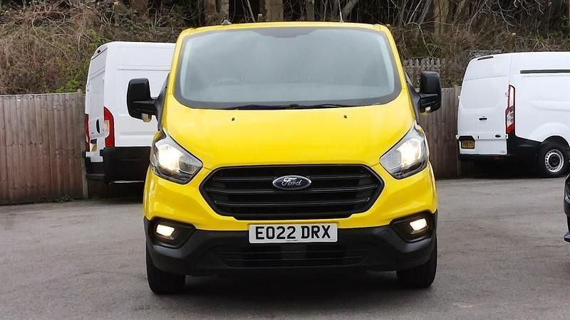 Used Ford Transit Custom 105 HP (77 kW) 2022 Yellow Van