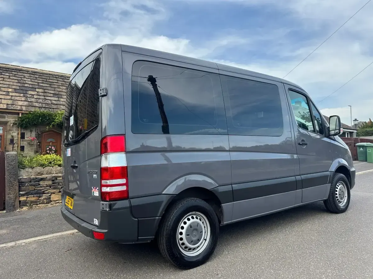 Used Mercedes Sprinter 95 HP (69 kW) 2015 Grey Van