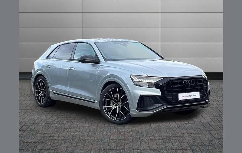 Used Audi Q8 S-Line 281 HP (206 kW) 2023 Silver SUV