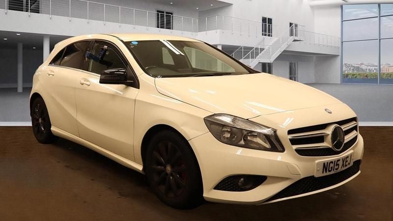 Used Mercedes A180 SE 2015 White Hatchback
