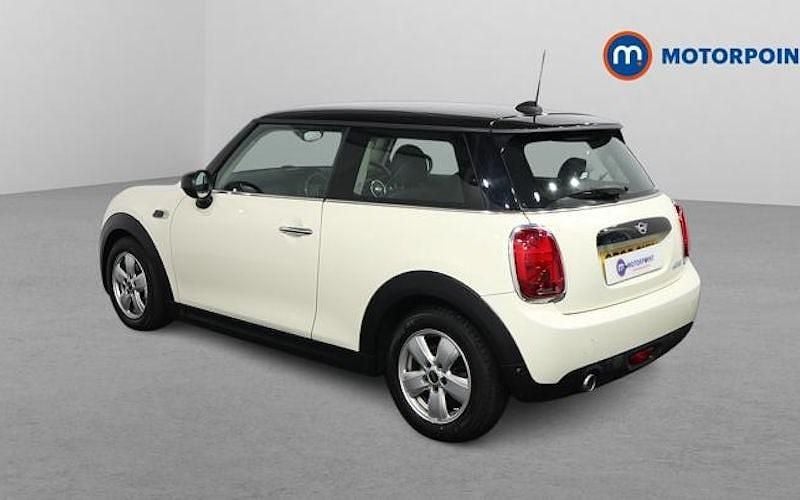 Used Mini Cooper Classic 136 HP (100 kW) 2021 Hatchback