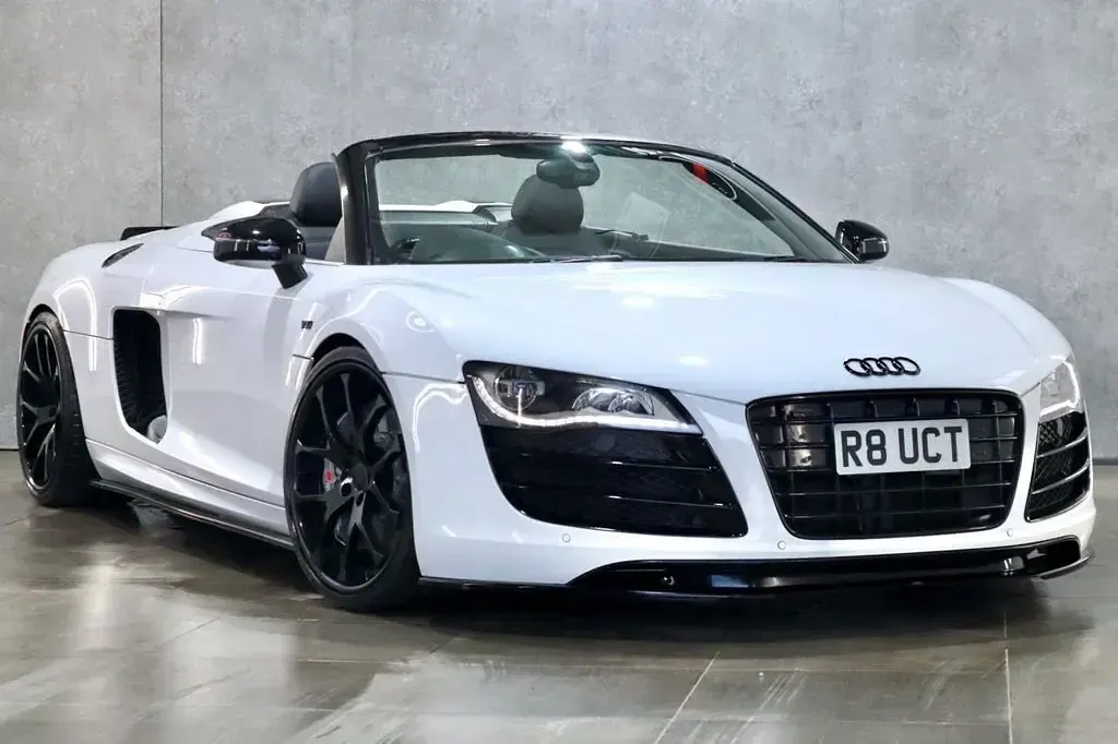 Used Audi R8 Spyder Business 525 HP (386 kW) 2010 White Cabriolet