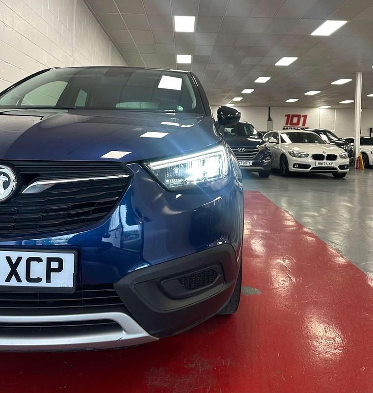 Second-hand Vauxhall Crossland X 83 CP (61 kW) 2020 Albastru SUV