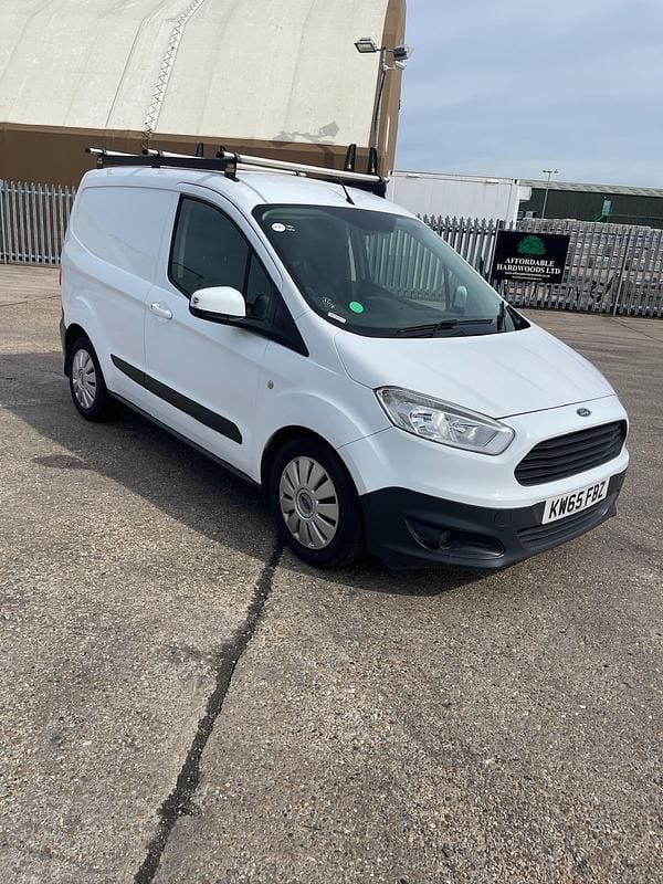 White Used 2016 Ford Transit Trend Van | £4,295 (Super price) - Image 1/4