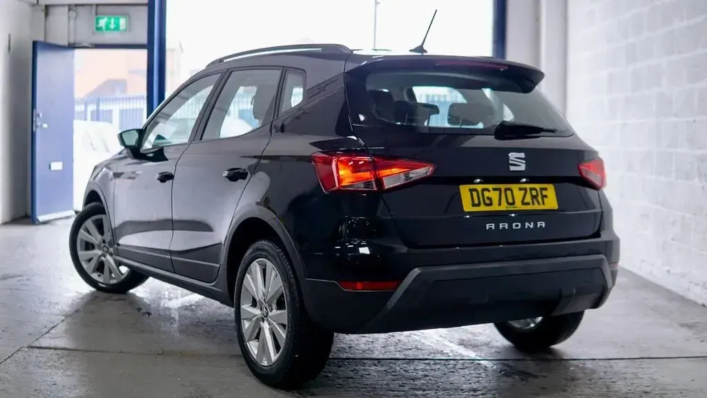 Used Seat Arona SE Technology 95 HP (69 kW) 2020 Black SUV