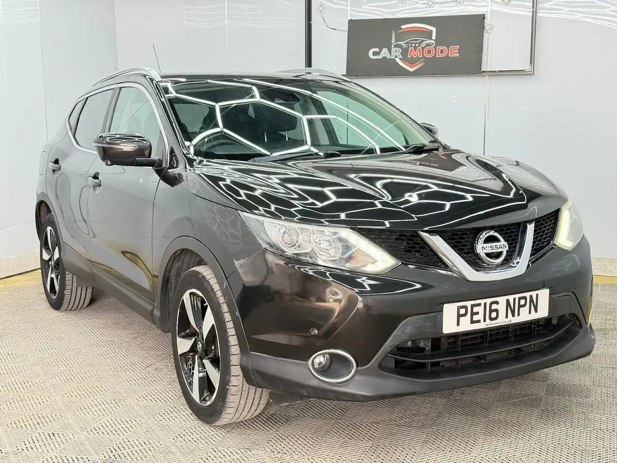 Used Nissan Qashqai N-Connecta 110 HP (80 kW) 2016 SUV