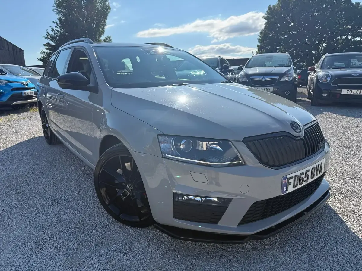 Used Skoda Octavia vRS 150 HP (110 kW) 2015 Grey Estate