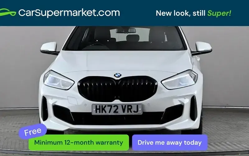 Begagnad BMW 128 Performance 265 HK (194 kW) 2023 Vit Halvkombi