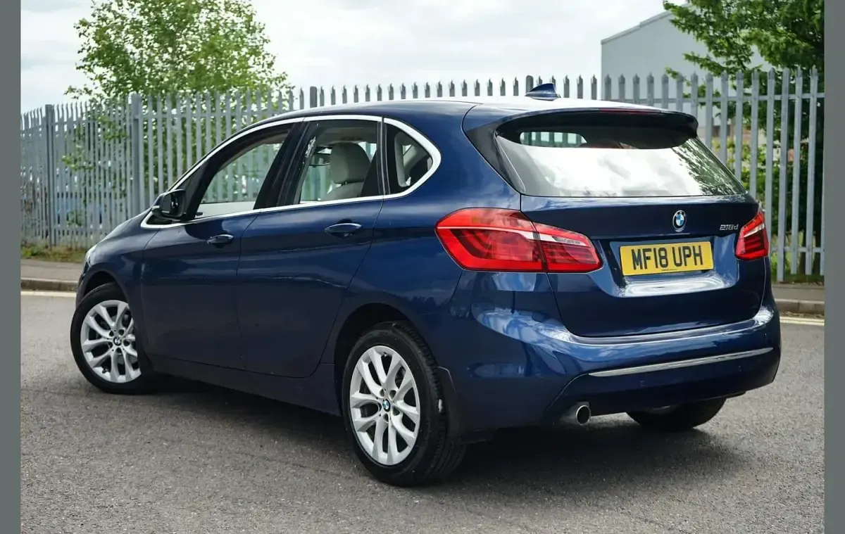 Used BMW 218 Luxury Line 147 HP (108 kW) 2018 Blue Estate
