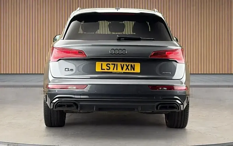 Used Audi Q5 Design 299 HP (219 kW) 2021 Grey SUV