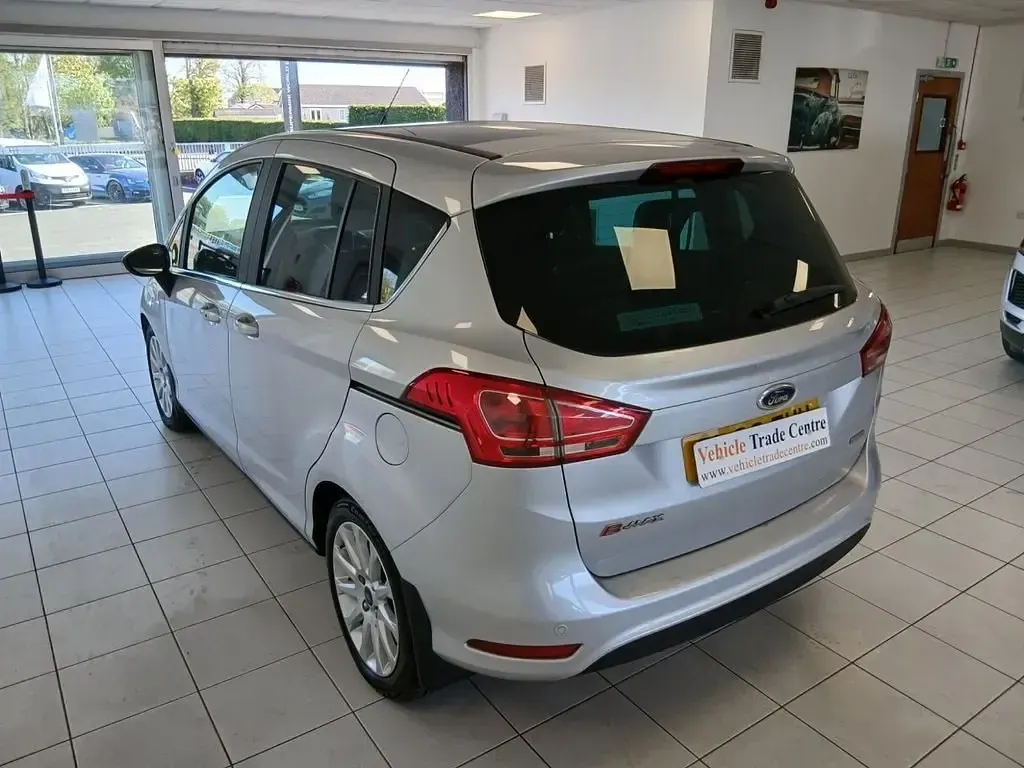 Używany Ford B-MAX Titanium X 125 KM (91 kW) 2017 Srebrny Minivan