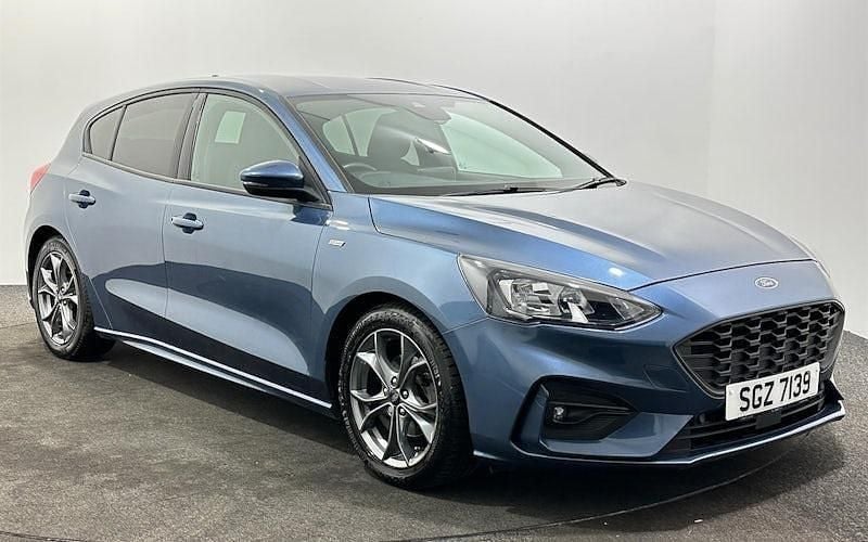 Used 2021 Ford Focus ST-Line Hatchback | £9,000 (Good price) - Image 1/3