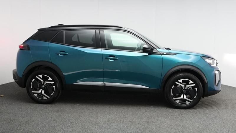 Blue New 2025 Peugeot e-2008 GT SUV | £27,999 (A bit pricey) - Image 1/4