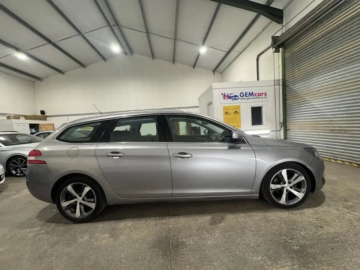 Second-hand Peugeot 308 Allure 2016 Gri Break