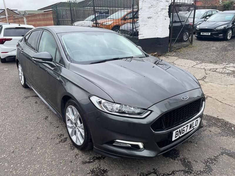 Begagnad Ford Mondeo ST-Line 150 HK (110 kW) 2017 Grå Halvkombi