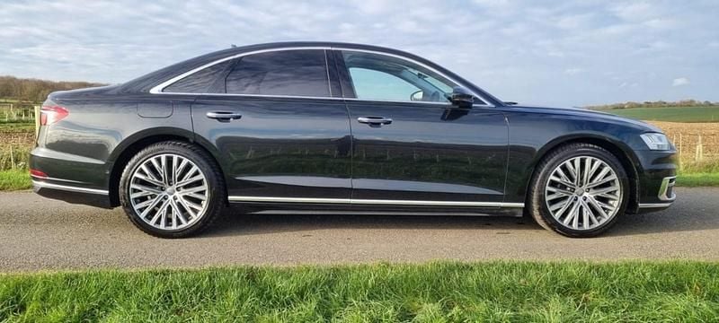 Usado Audi A8 Advanced 2019 Cinzento Sedan
