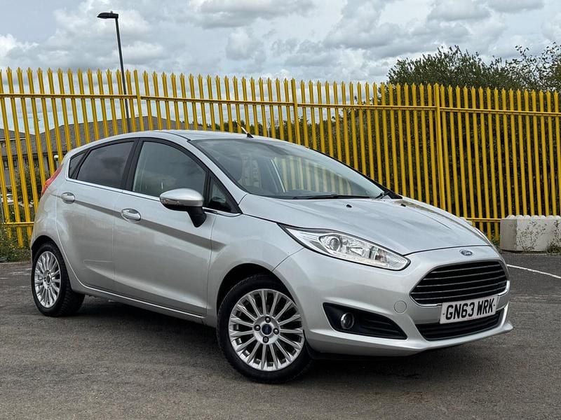 Silver Used 2013 Ford Fiesta Titanium Hatchback | £3,490 (Fair price) - Image 1/3