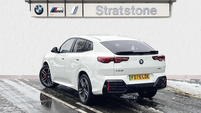 Used BMW iX2 Luxury Line 227 kW (309 HP) 2025 White SUV