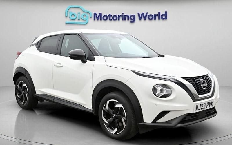 Used Nissan Juke N-Connecta 114 HP (83 kW) 2023 White SUV