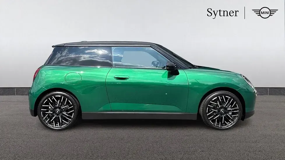 New Mini Cooper Hatch 133 kW (181 HP) 2026 Green Hatchback