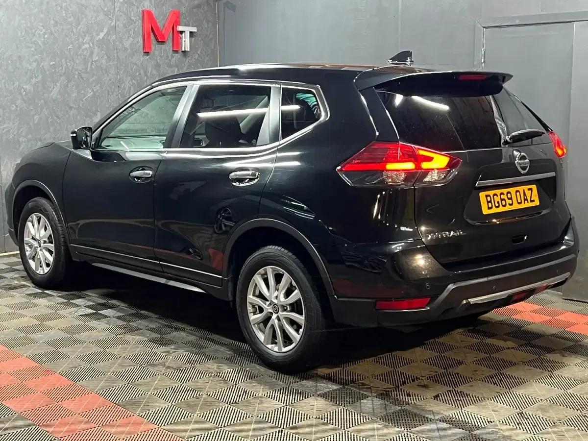Used Nissan X-Trail Acenta Premium 150 HP (110 kW) 2019 Black SUV