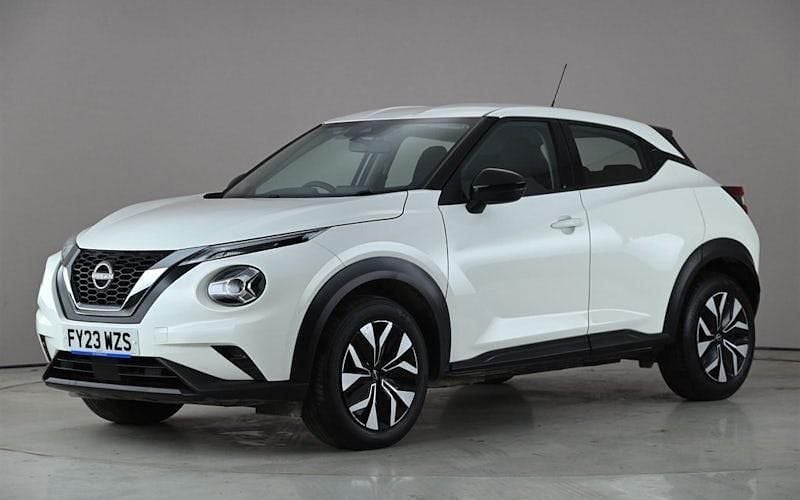 Used Nissan Juke Acenta 114 HP (83 kW) 2023 White SUV