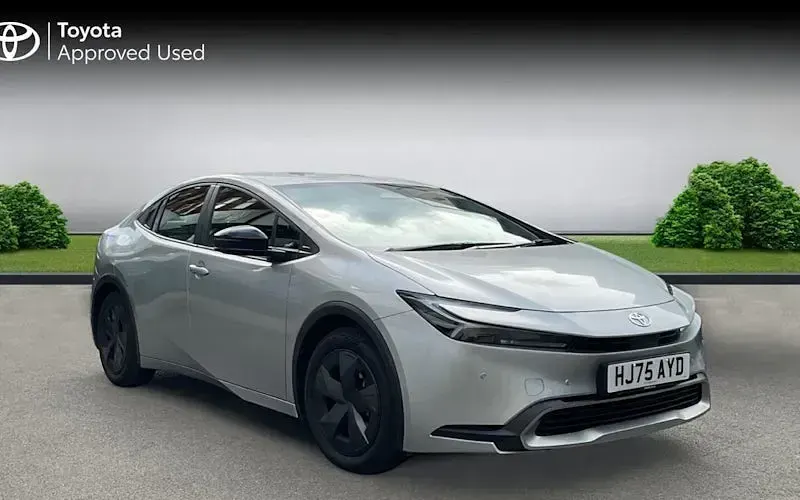 Begagnad Toyota Prius Design 223 HK (164 kW) 2025 Halvkombi