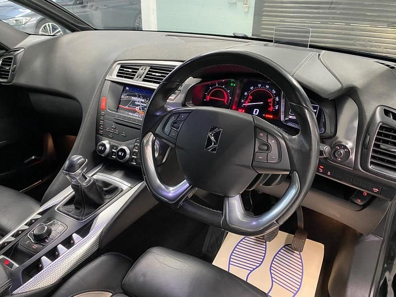 Used Citroën DS5 160 HP (117 kW) 2013 Black Hatchback