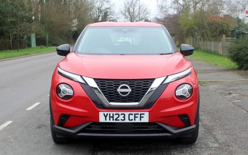 Used Nissan Juke Visia 114 HP (83 kW) 2023 Red SUV
