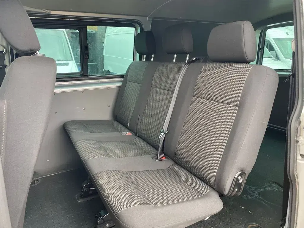 Used VW Transporter Highline 150 HP (110 kW) 2020 Silver Van