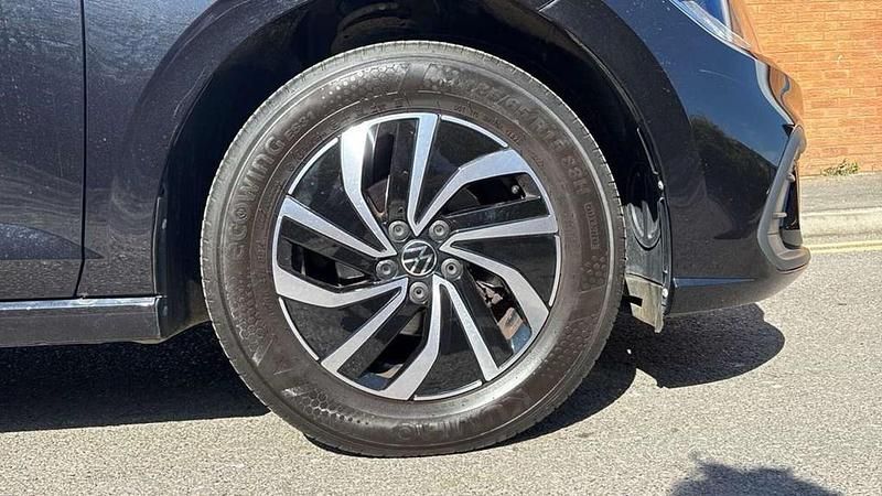 Usado VW Polo Life 95 HP (69 kW) 2023 Preto Citadino