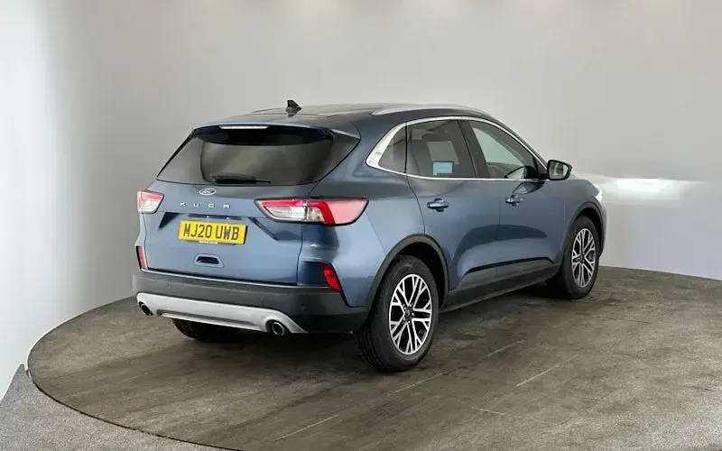 Used Ford Kuga Titanium 120 HP (88 kW) 2020 Blue SUV