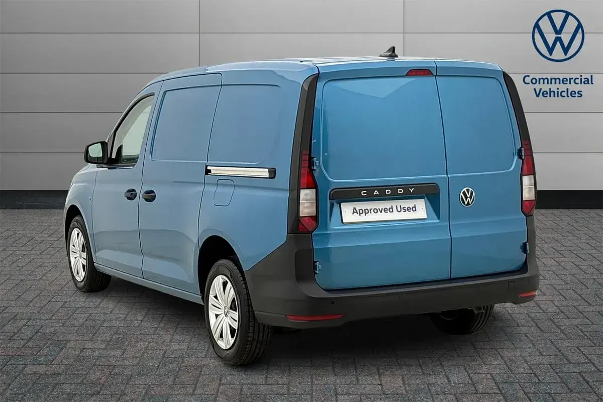 New VW Caddy Maxi Business 102 HP (75 kW) 2025 Blue MPV