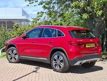 Used Mercedes GLA200 Executive 163 HP (119 kW) 2024 Red SUV