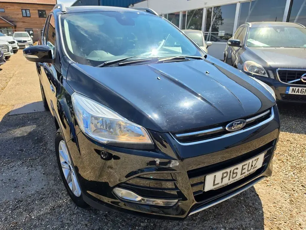 Used Ford Kuga Titanium 150 HP (110 kW) 2016 Black SUV