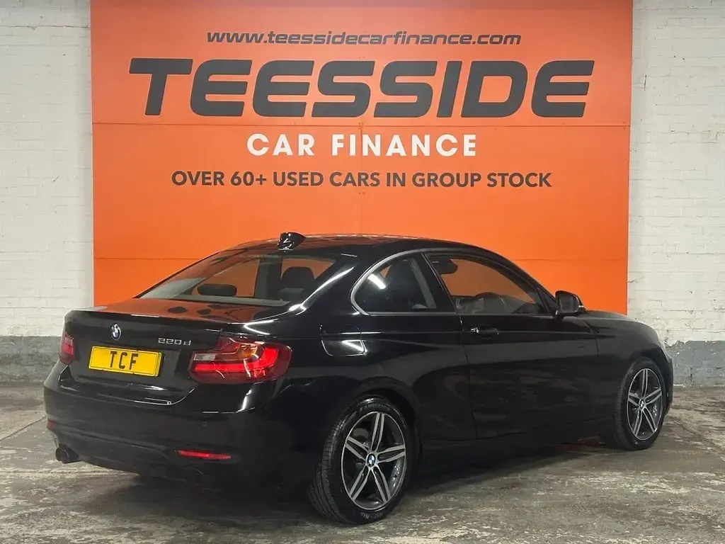 Used BMW 220 Sport Line 190 HP (139 kW) 2015 Black Coupe