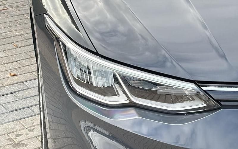 Used 2024 VW T-Roc Life SUV | £14,299 (Good price) - Image 1/4