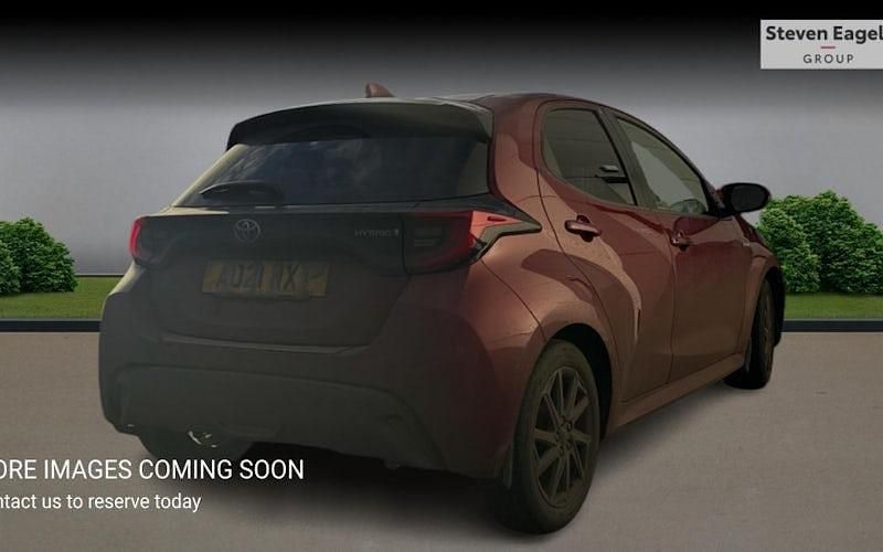 Used Toyota Yaris Hybrid Design 116 HP (85 kW) 2026 Hatchback