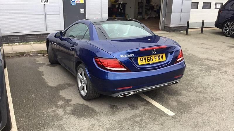 Used Mercedes SLC200 184 HP (135 kW) 2016 Blue Cabriolet