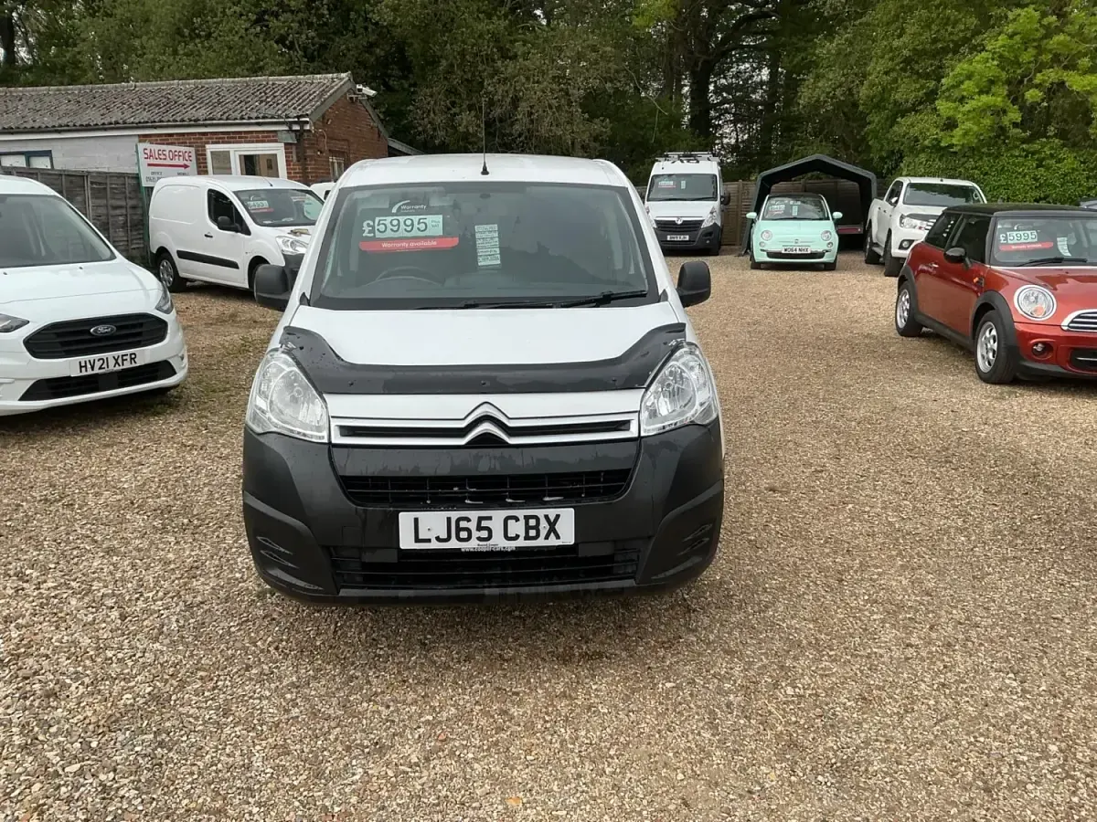 Usado Citroën Berlingo 100 HP (73 kW) 2015 Branco Monovolume