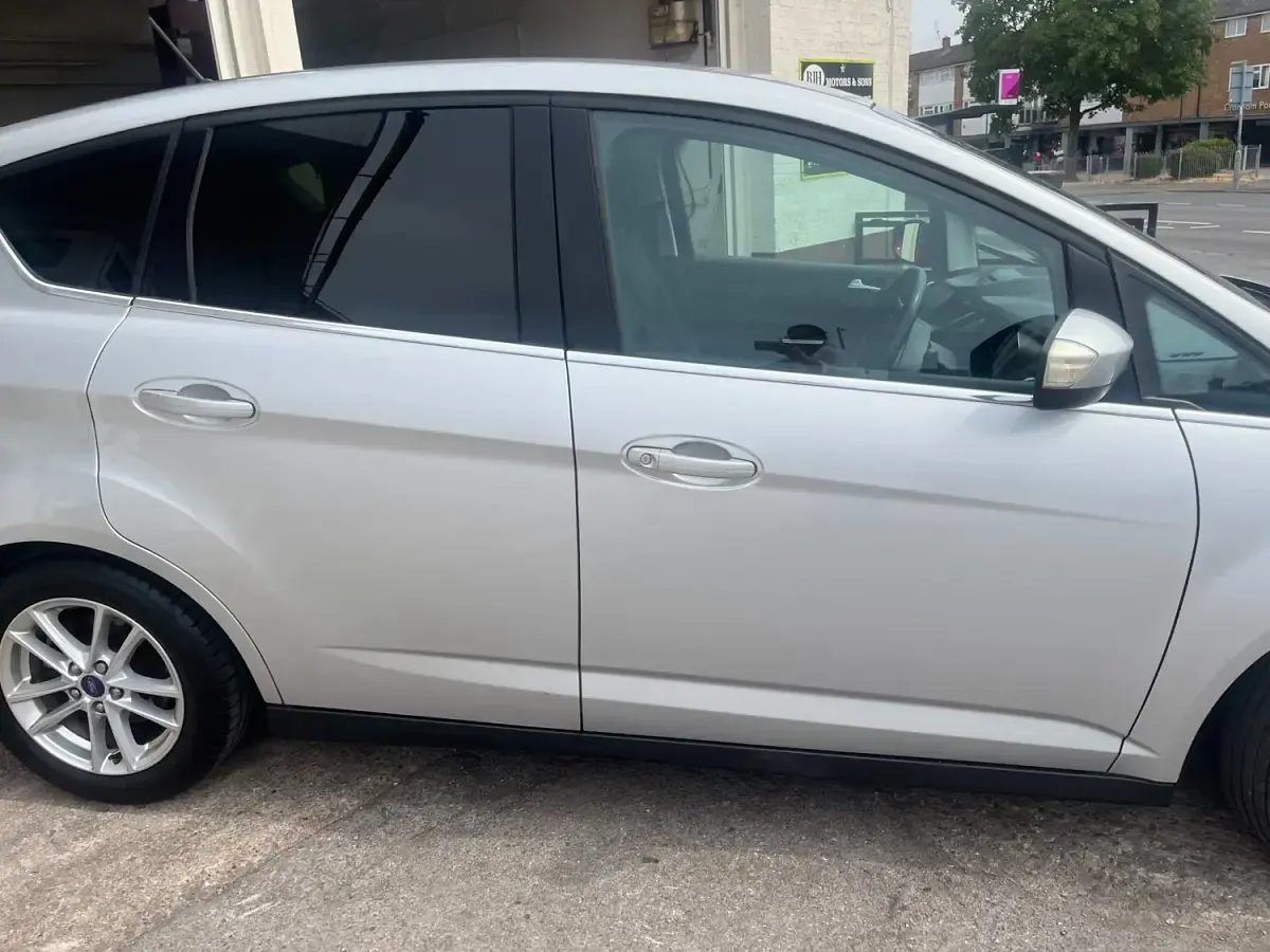 Used Ford C-MAX Zetec 2017 Silver MPV