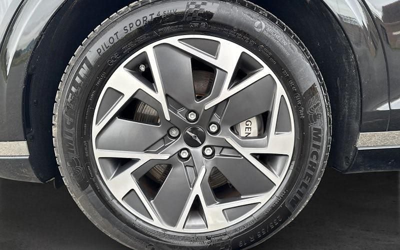 Used Genesis GV70 359 kW (489 HP) 2025 SUV