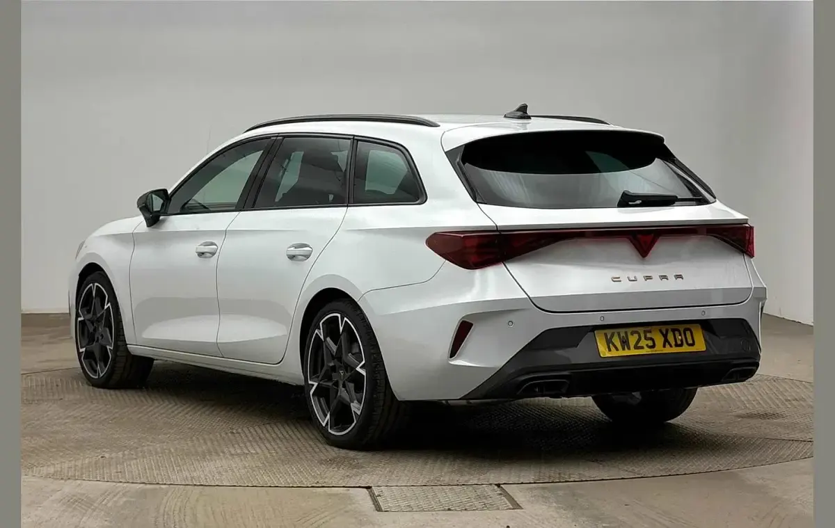New Cupra Leon 150 HP (110 kW) 2025 White Estate