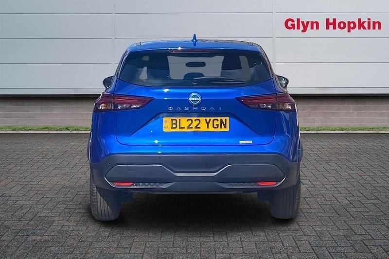 Used Nissan Qashqai Acenta Premium 140 HP (102 kW) 2022 Blue SUV