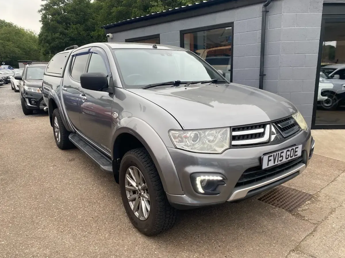 Used Mitsubishi L200 176 HP (129 kW) 2015 Grey Pickup