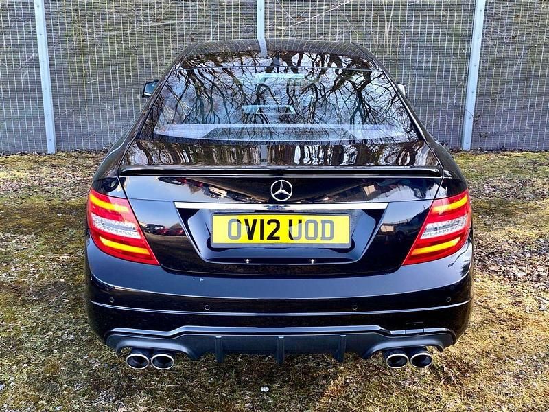 Used Mercedes C220 AMG 170 HP (125 kW) 2012 Black Coupe