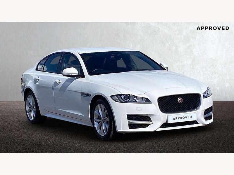 Fuji white Used 2020 Jaguar XF R-Sport Sedan | £18,295 (Fair price) - Image 1/4